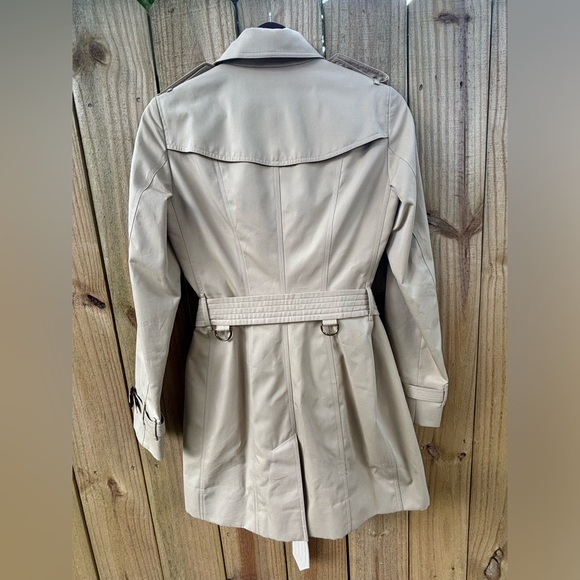 Burberry Sandringham Trench - Picture 5 of 7